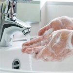 دسشتن دست ها با آب و صابون
